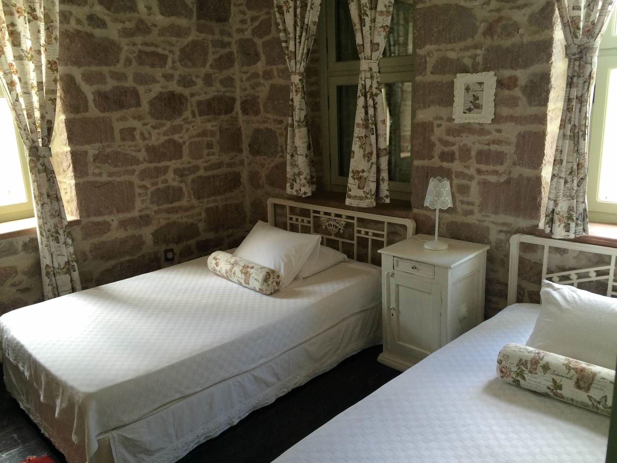 Cunda Has Konak Butik Otel Ayvalik Ngoại thất bức ảnh