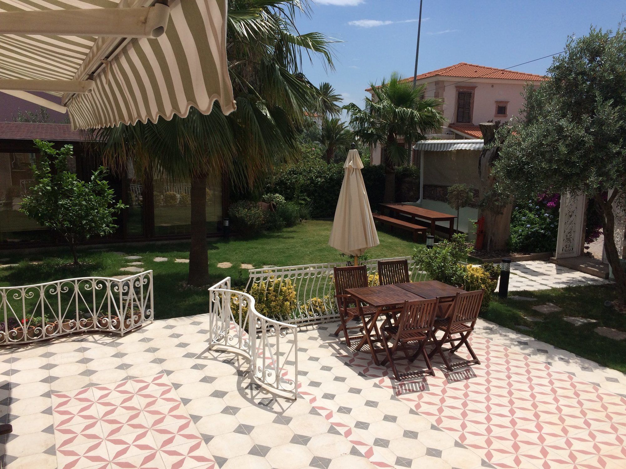 Cunda Has Konak Butik Otel Ayvalik Ngoại thất bức ảnh
